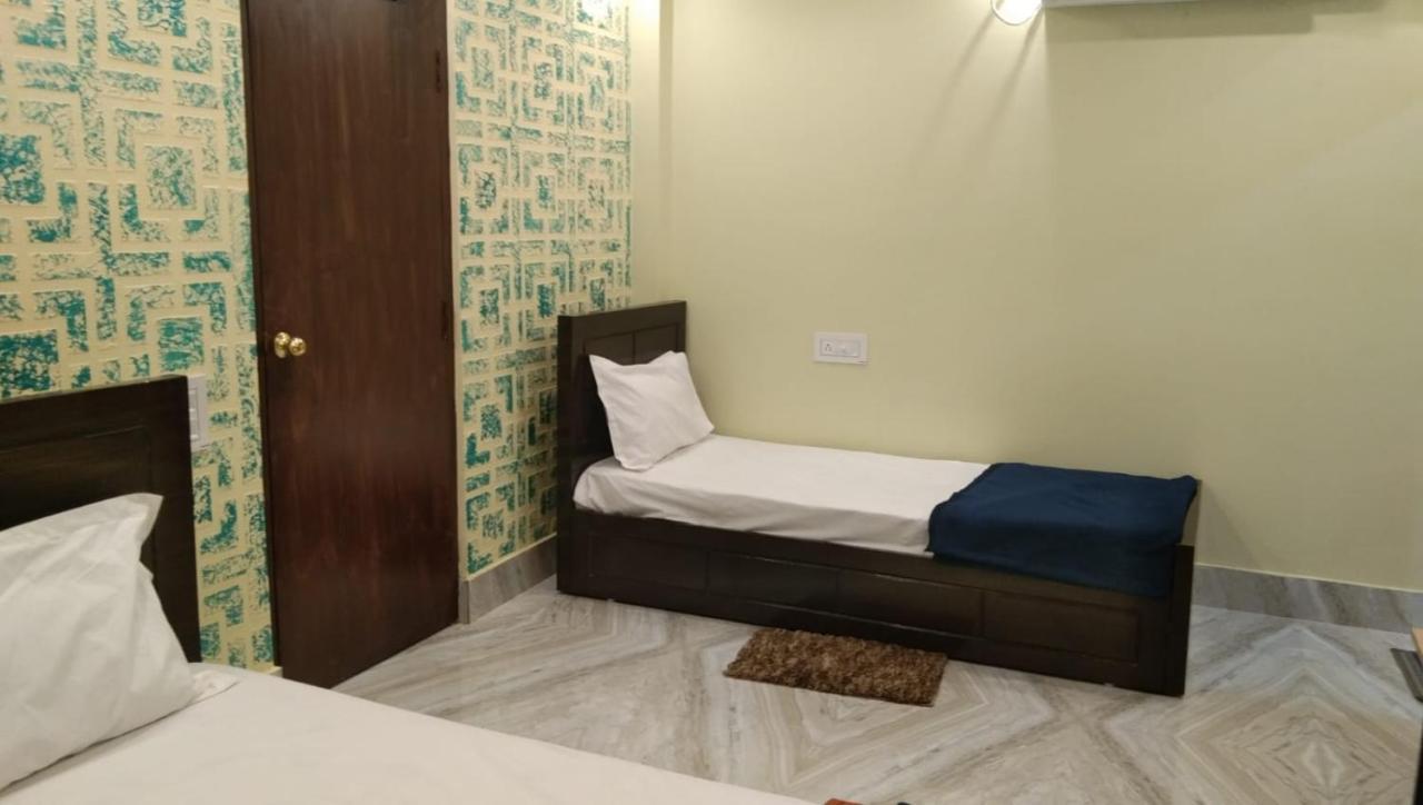 Dubby Indian Hotel Inn ! Puri Exterior photo