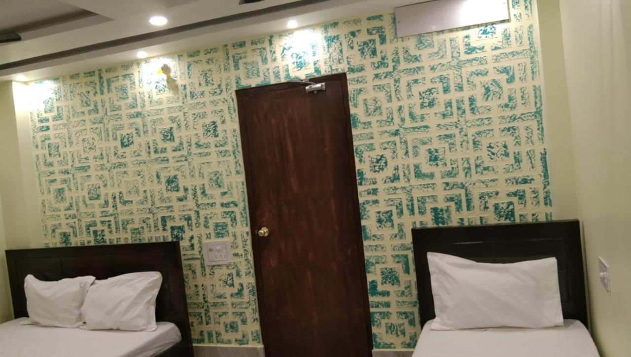 Dubby Indian Hotel Inn ! Puri Exterior photo