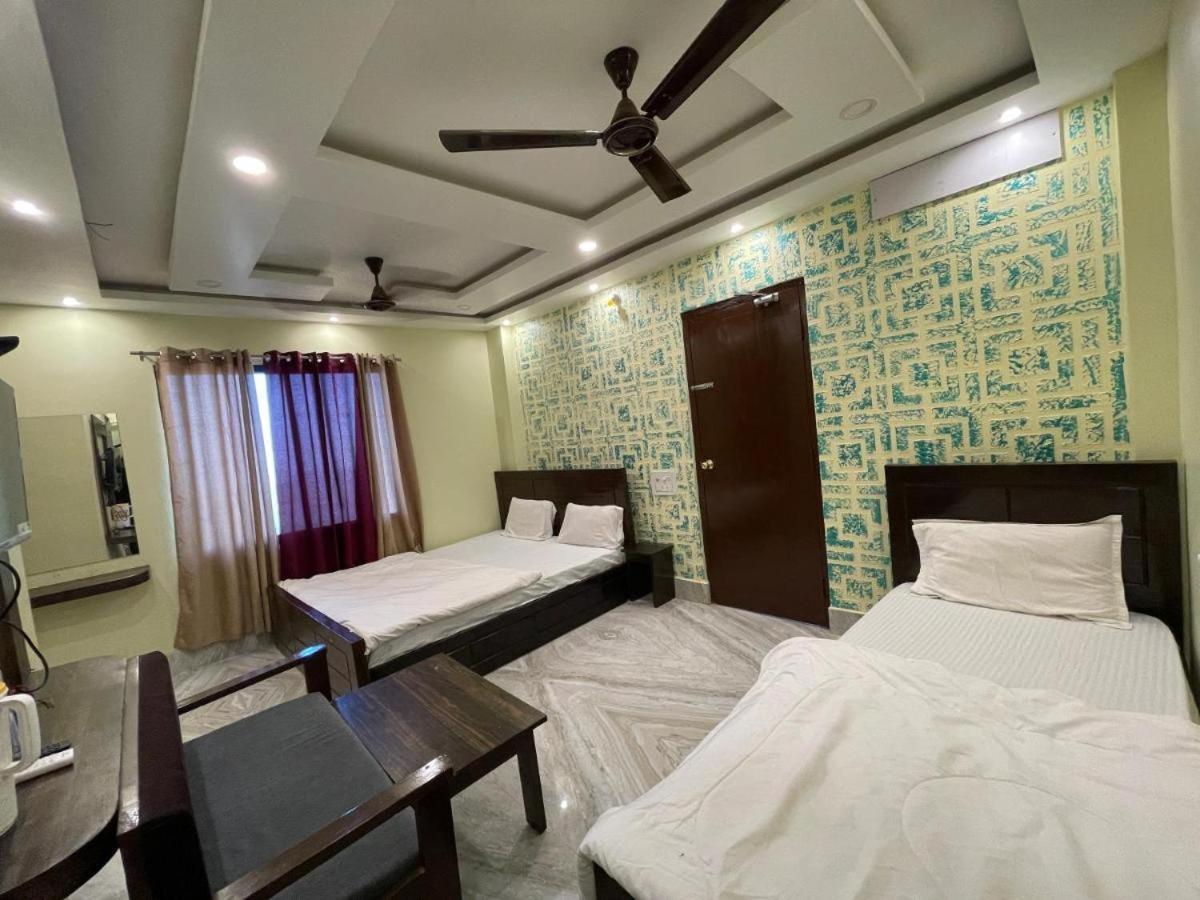 Dubby Indian Hotel Inn ! Puri Exterior photo