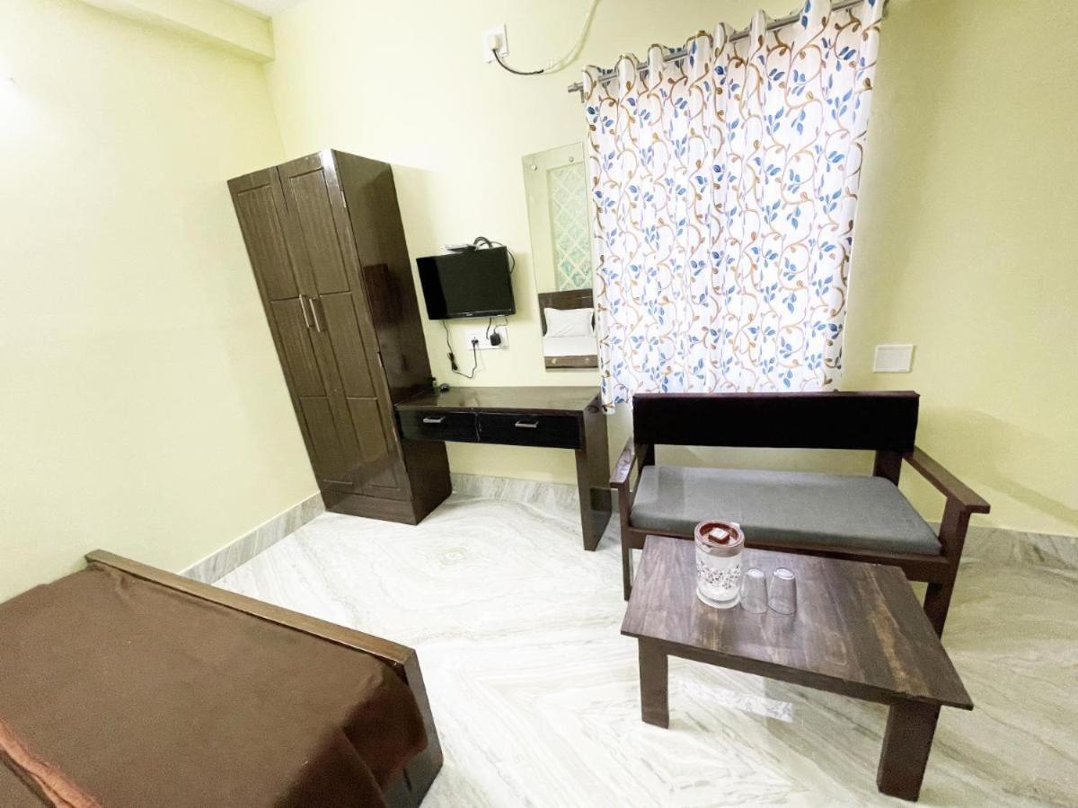 Dubby Indian Hotel Inn ! Puri Exterior photo