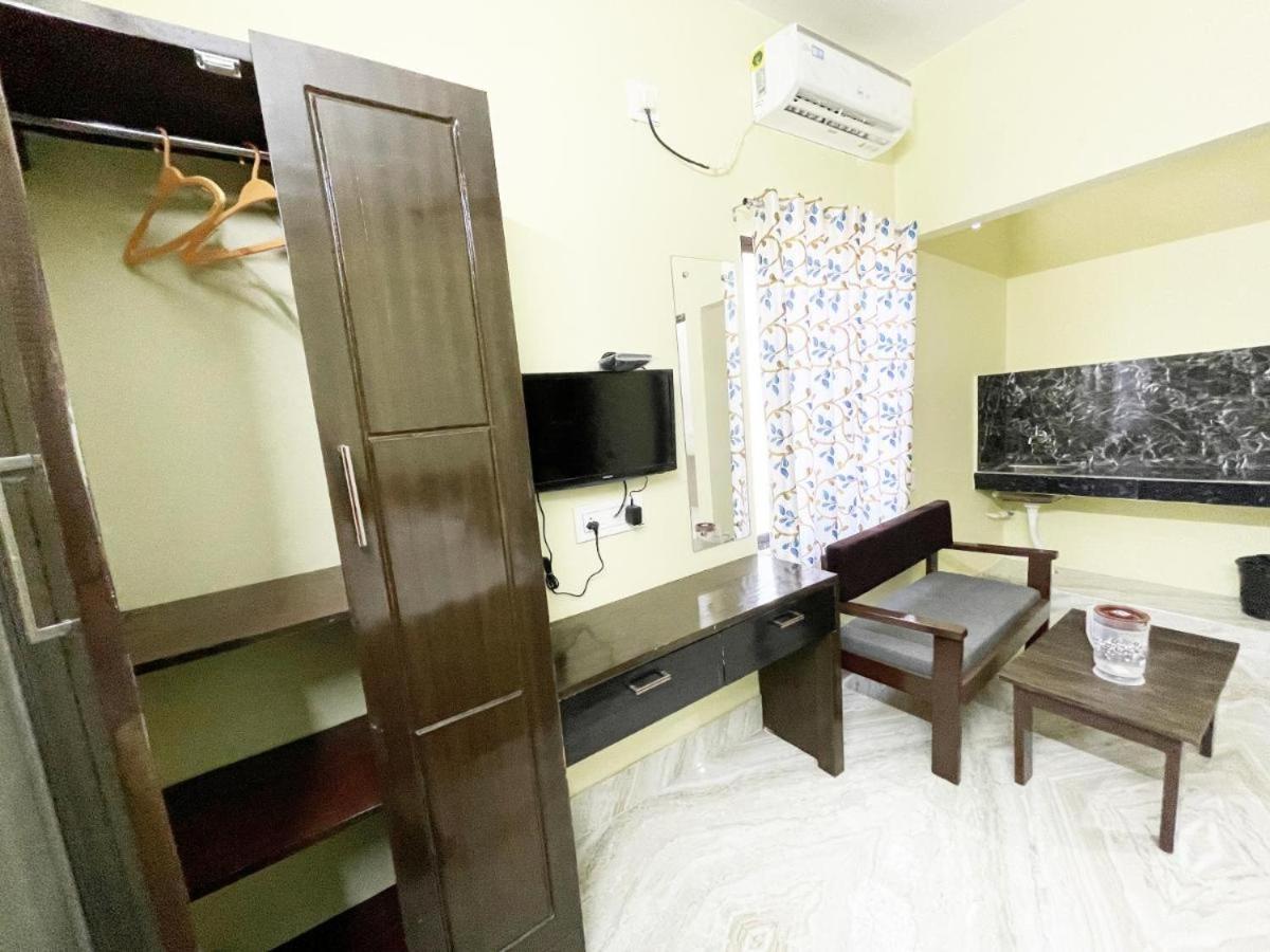 Dubby Indian Hotel Inn ! Puri Exterior photo