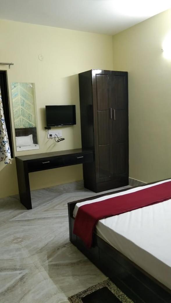 Dubby Indian Hotel Inn ! Puri Exterior photo